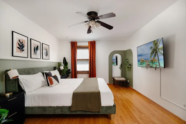 Bedroom 3 image 1