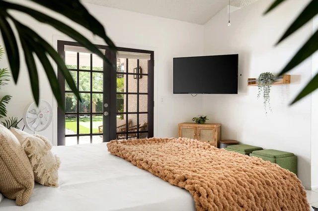 Bedroom 4 image 1