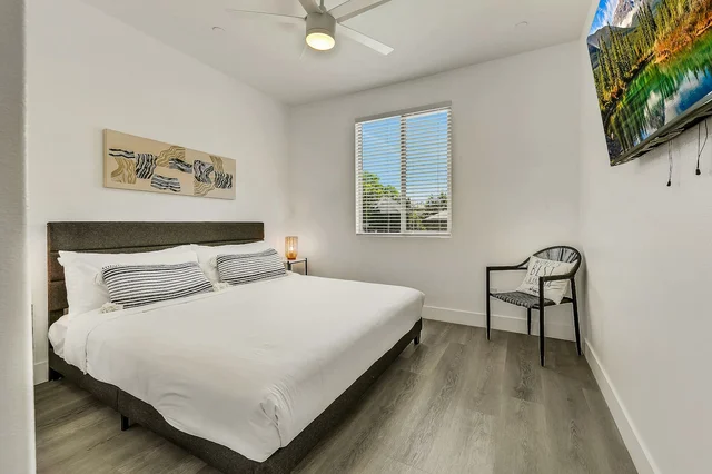 Bedroom 3 image 1