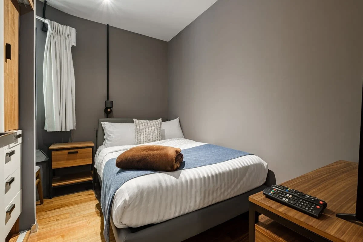 Bedroom image 1