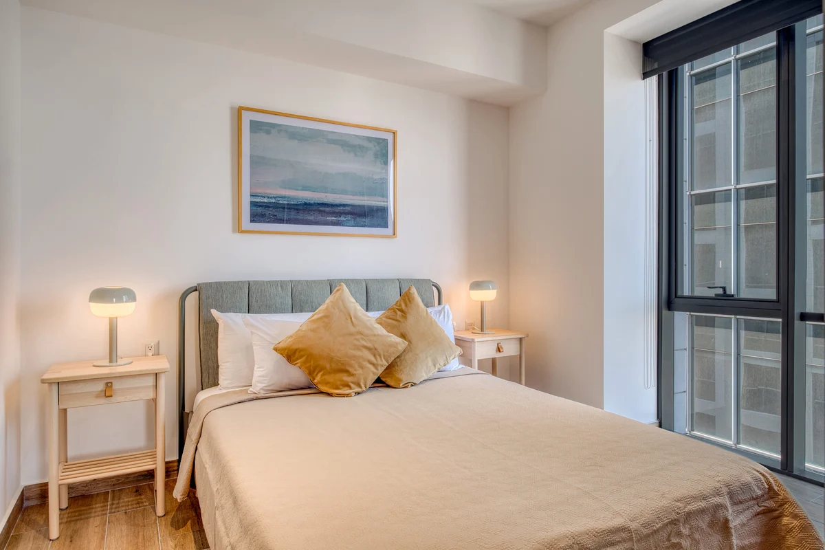 Bedroom image 1