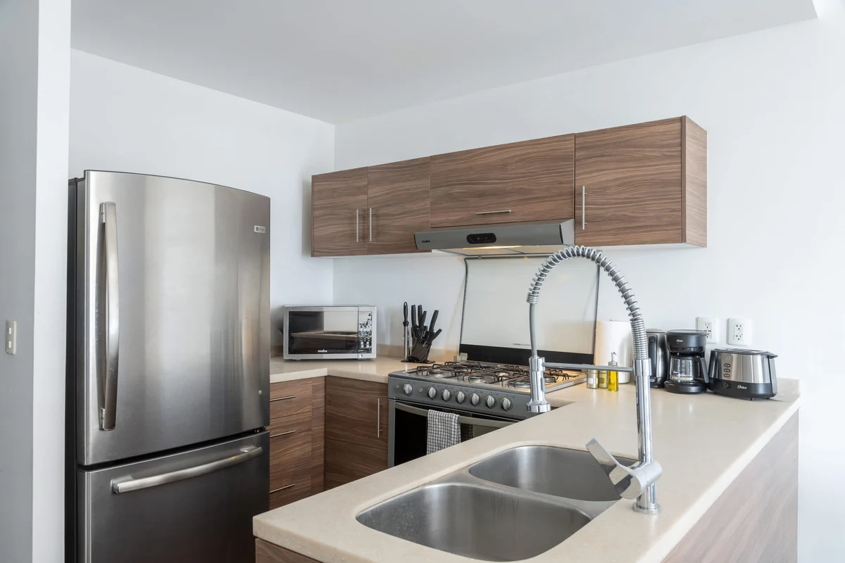 2Bed/2Bath, Pool, Gym & Mountain Views property photo 3
