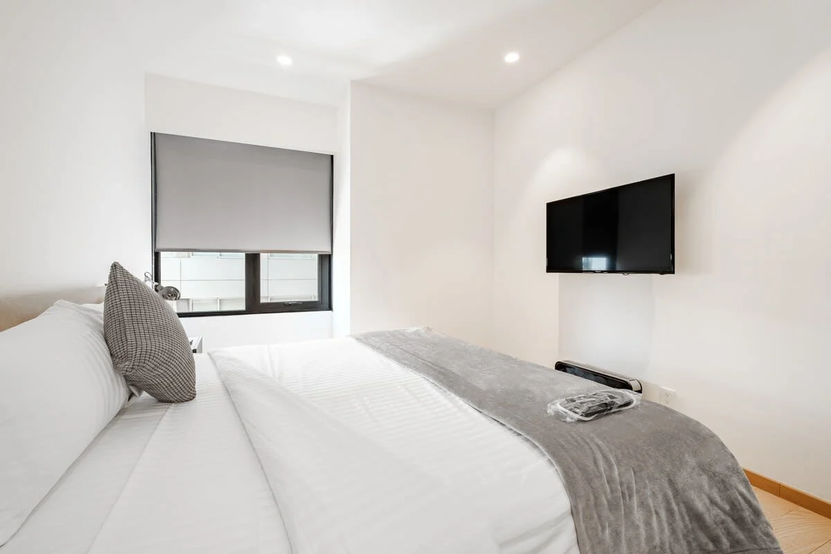Bedroom image 1