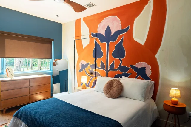 Bedroom 1 image 1