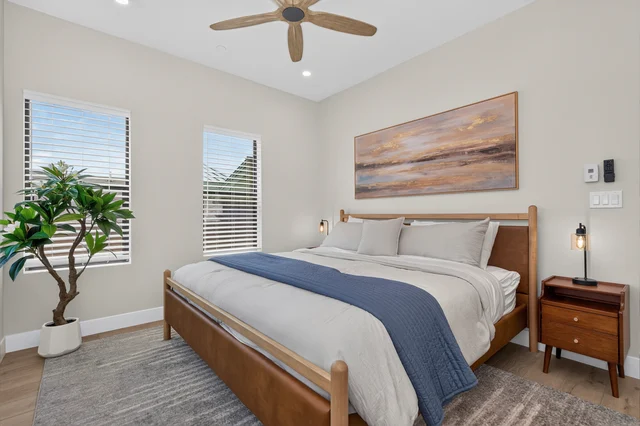Guest bedroom image 1