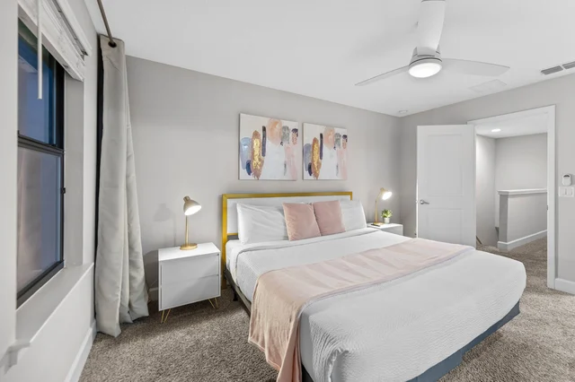 Bedroom 1 image 1