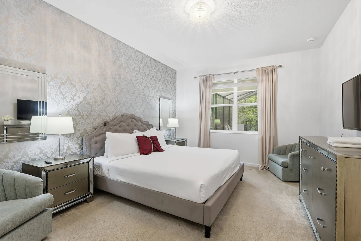 Bedroom 3 image 1