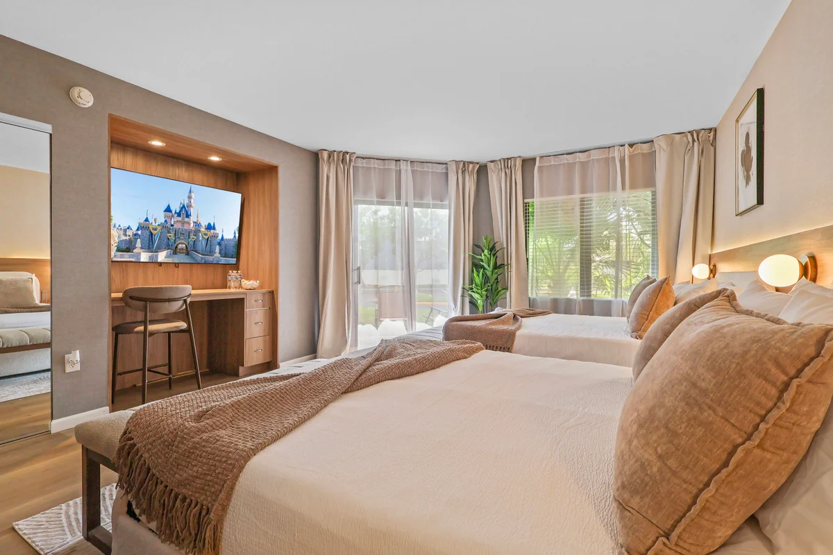 Spacious Studio near Universal & ICON Park property photo 1