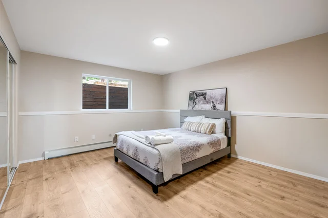Bedroom image 1
