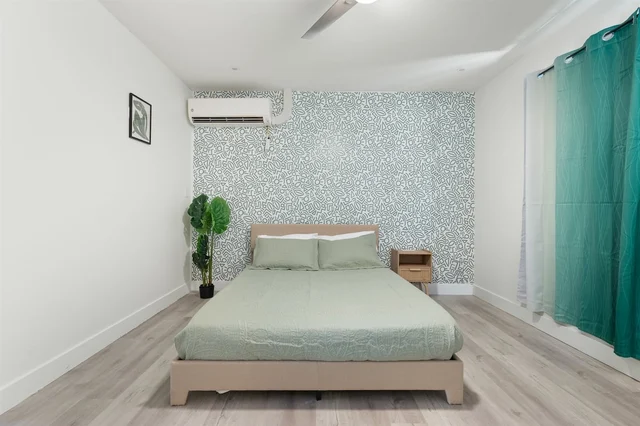 Bedroom image 1