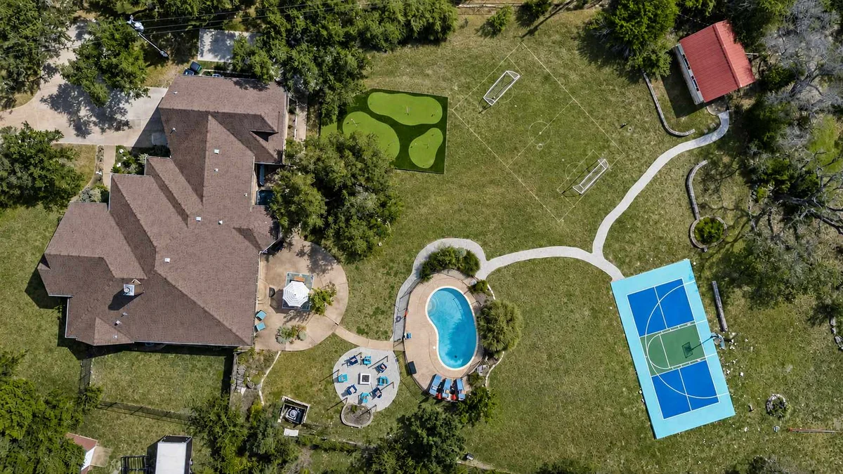 The Canyon Social, Pool, Hot Tub, Sport Court property photo 2