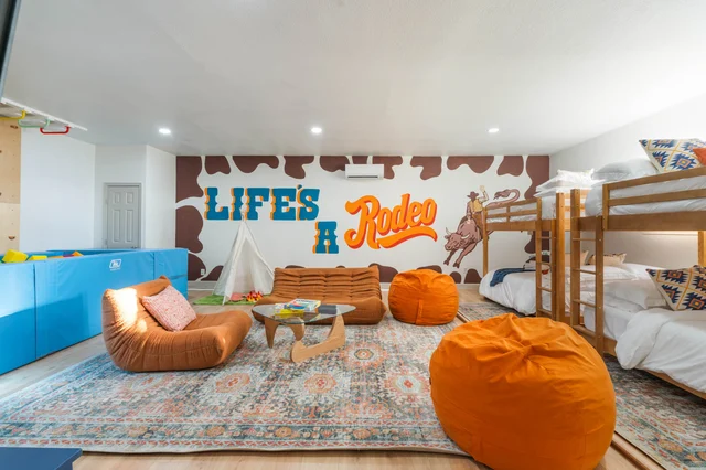 Bedroom image 1