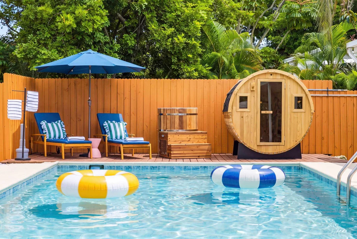 Sauna, Cold Plunge, Sports Court, Pool, Hottub property photo 2
