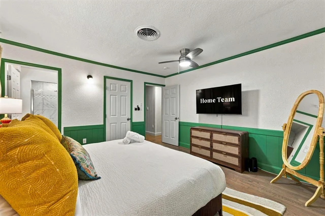 Bedroom image 1