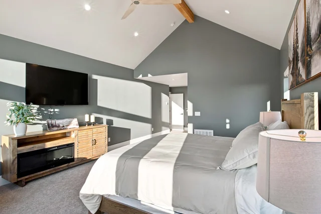 Bedroom image 1
