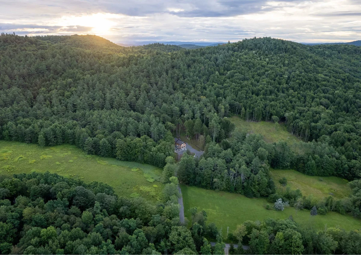 The Grafton Lodge, Secluded Green Mountain Escape property photo 2