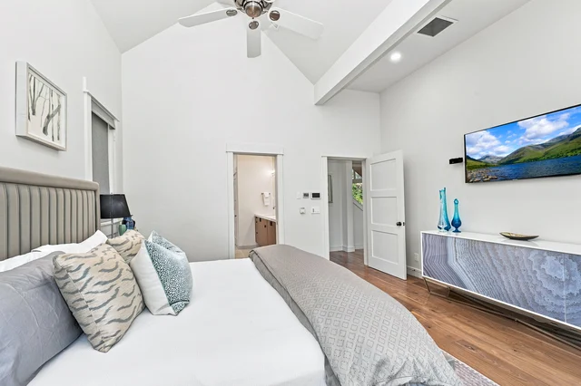Bedroom 4 image 1