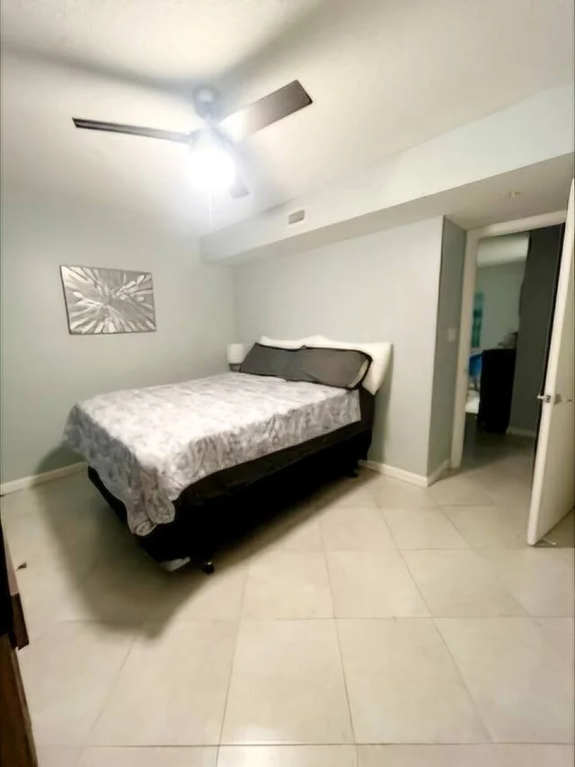 Bedroom 1 image 1
