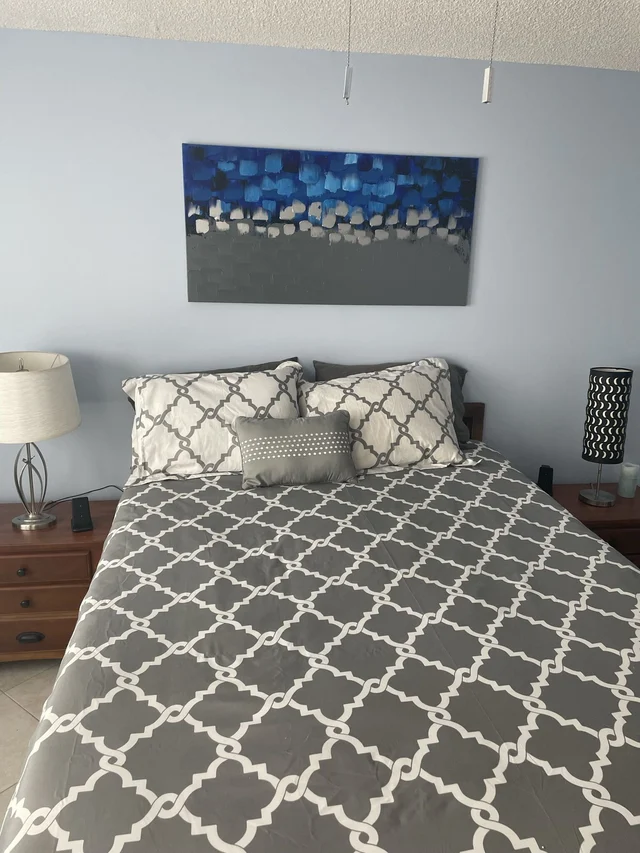 Bedroom 2 image 1