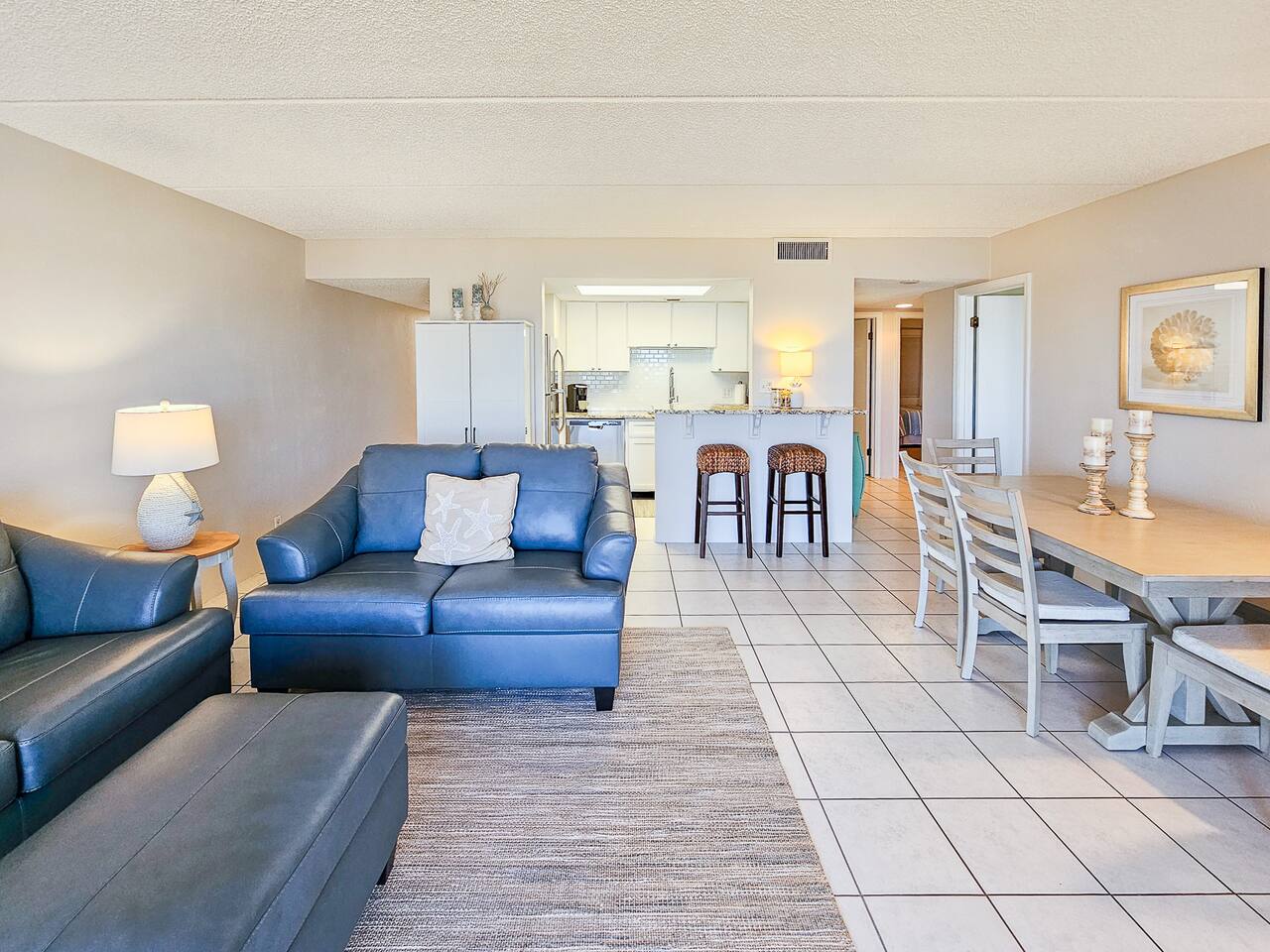 Spacious Ormond Oceanfront 3 bedroom Condo