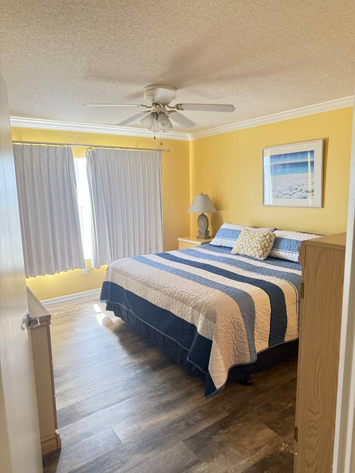 Updated Ormond Beach Direct Oceanfront Condo