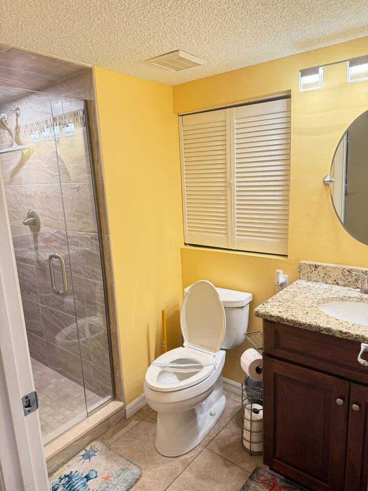 Updated Ormond Beach Direct Oceanfront Condo