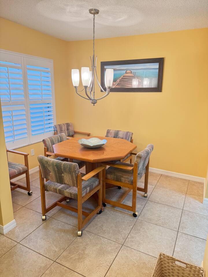 Updated Ormond Beach Direct Oceanfront Condo