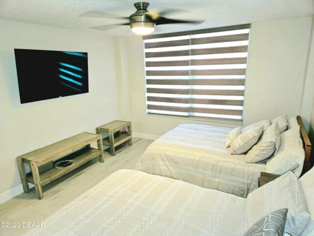 Bedroom 2 image 1