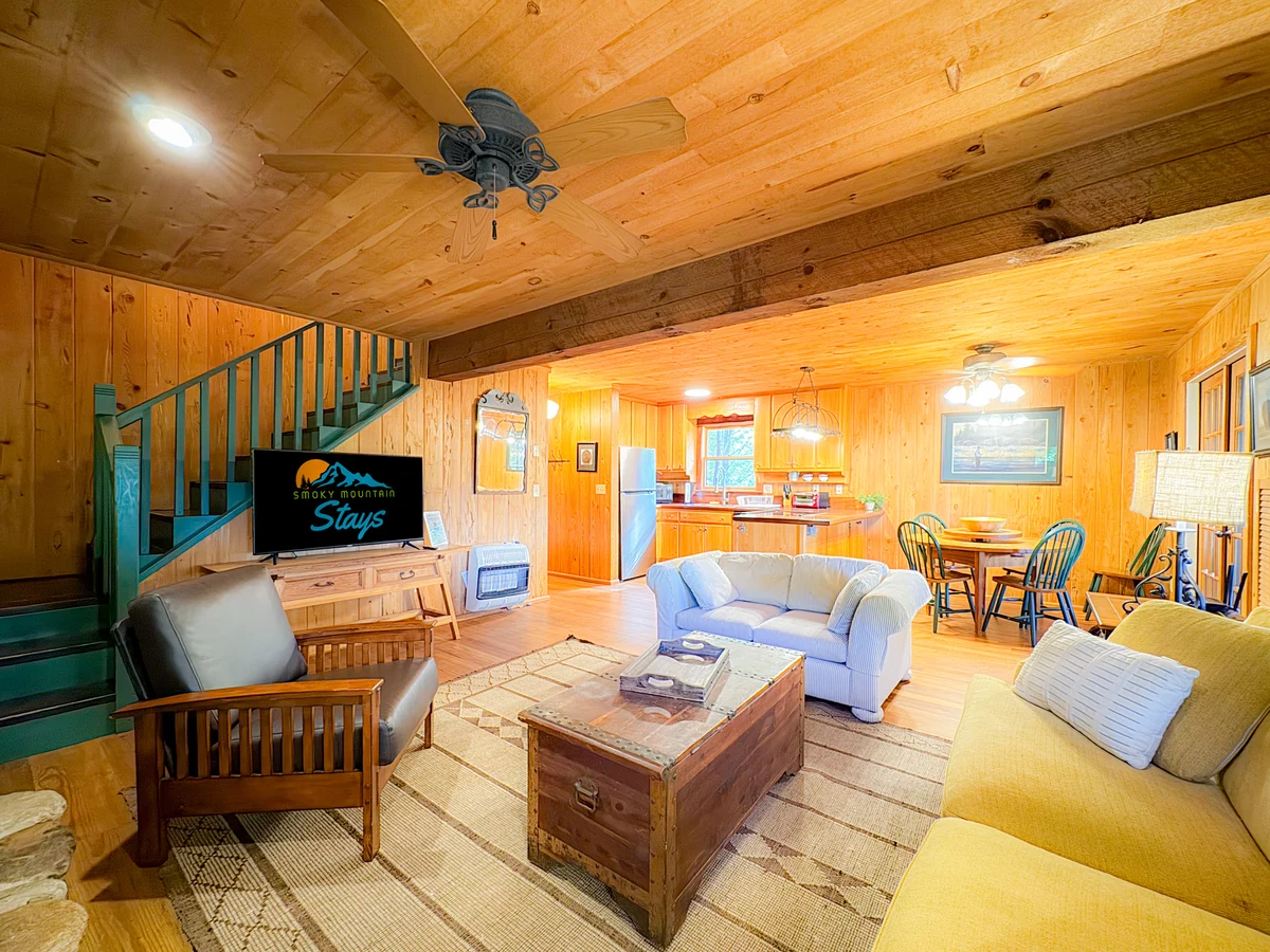 Buffalo Creek Chalet property photo 2