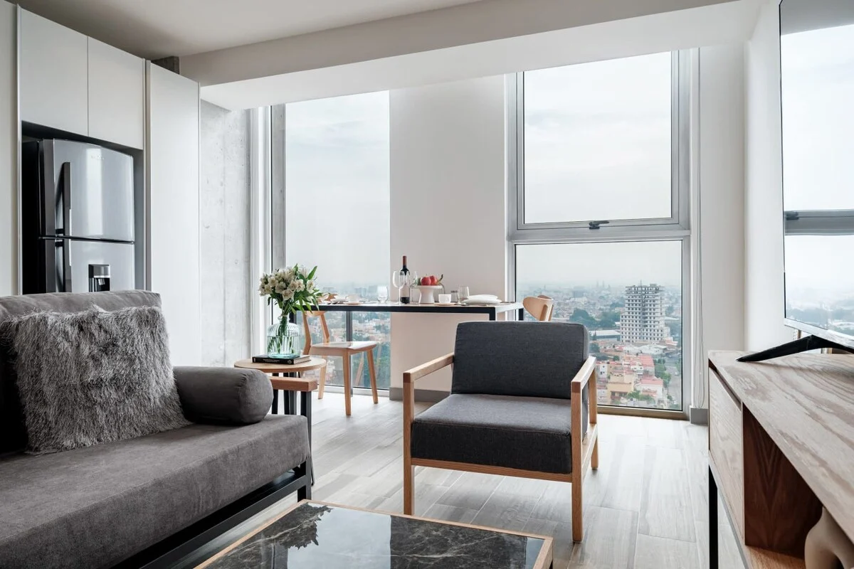 Stylish Studio on High Floor with Pool, Gym & More property photo 2