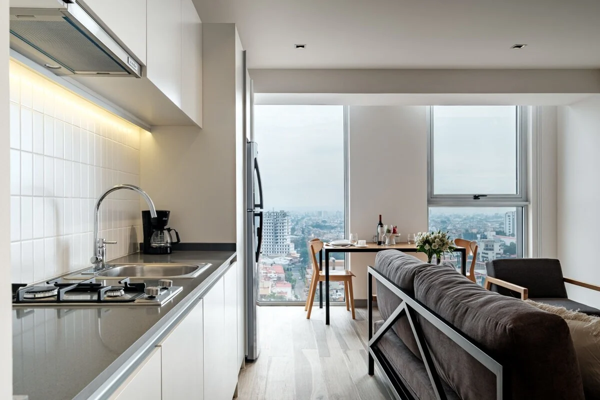 Stylish Studio on High Floor with Pool, Gym & More property photo 4
