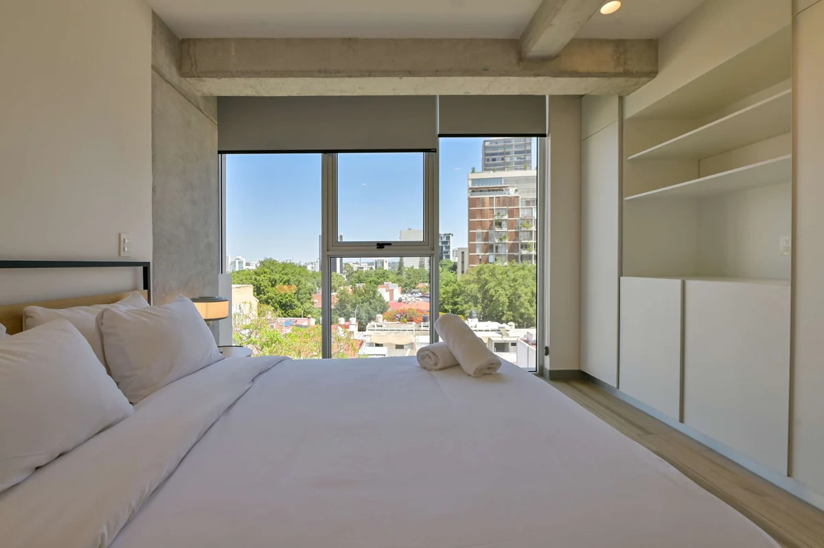 Corporate Three-Bedroom Duplex in Luxury Tower property photo 3