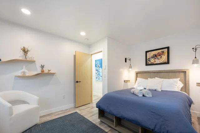 Bedroom 3 image 1