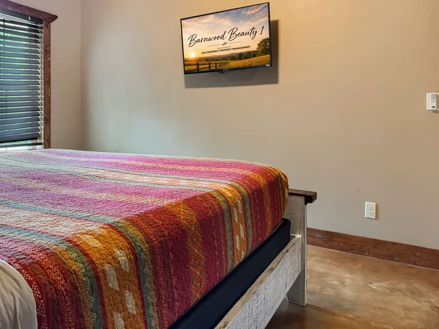 Bedroom image 1