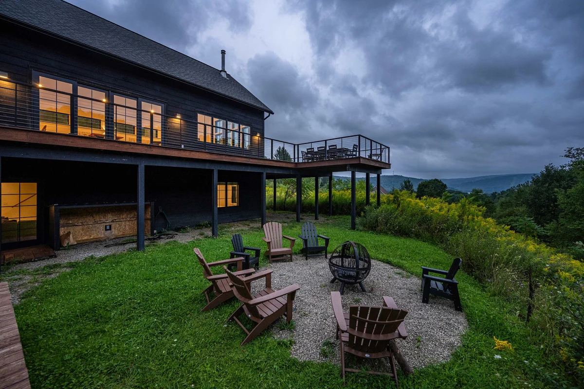 Magnificent Chalet, Sweeping Views and Hot Tub property photo 2