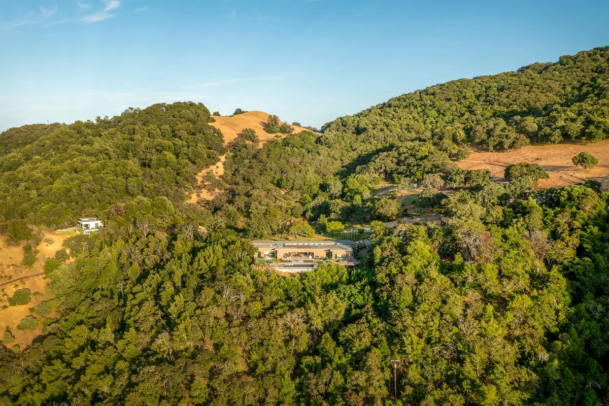 Sonoma Compound property photo 4
