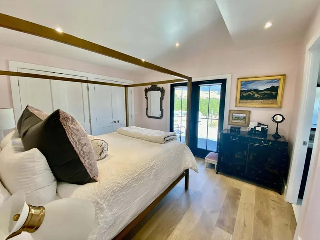 Bedroom image 1