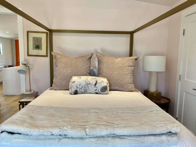 Bedroom image 1