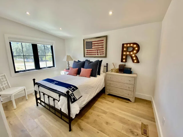 Bedroom image 1