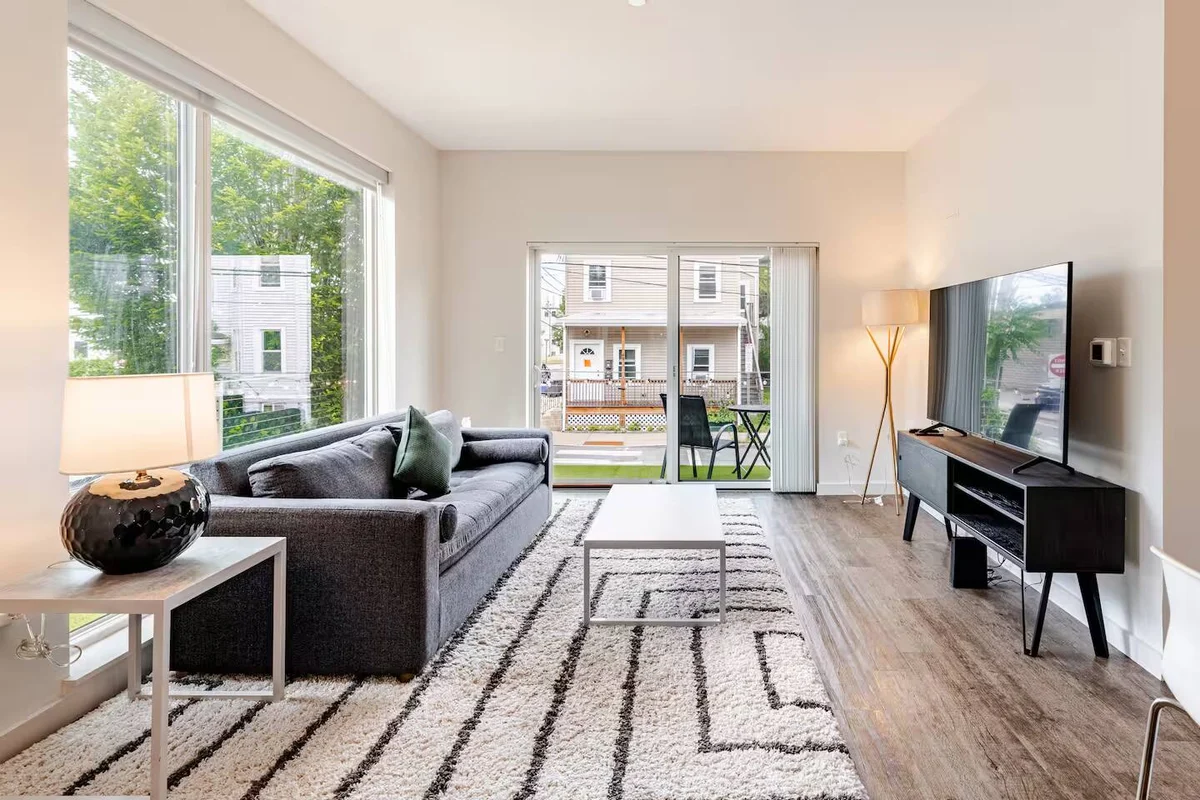 30 Day, The Atrium, Luxury, Balcony property photo 1