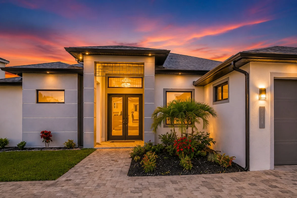 Brand New Luxe Waterfront Villa, Heated Pool property photo 2