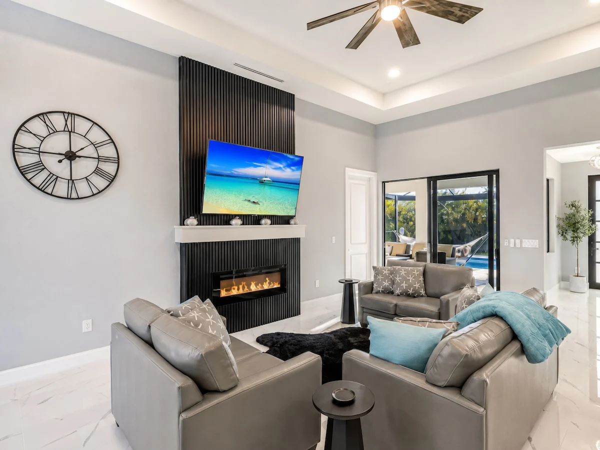 Brand New Luxe Waterfront Villa, Heated Pool property photo 10