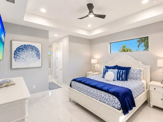 Bedroom image 1