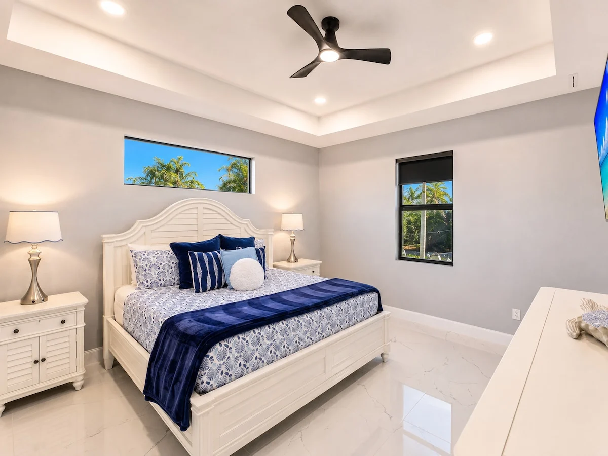 Brand New Luxe Waterfront Villa, Heated Pool property photo 6
