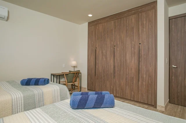 Bedroom 1 image 1