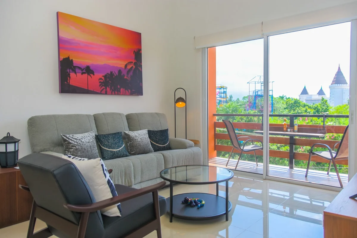 NAY-AZU-H7 property photo 3