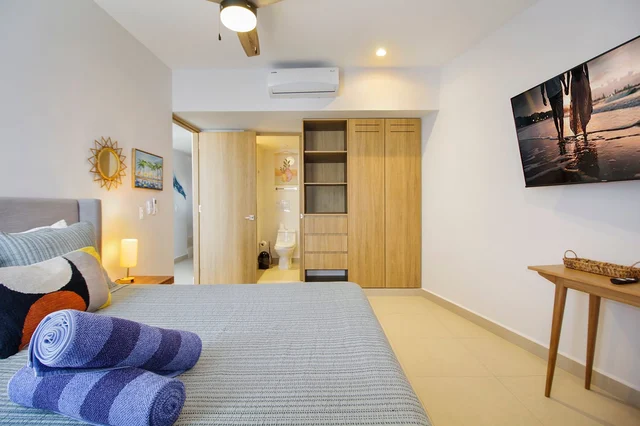 Bedroom 1 image 1