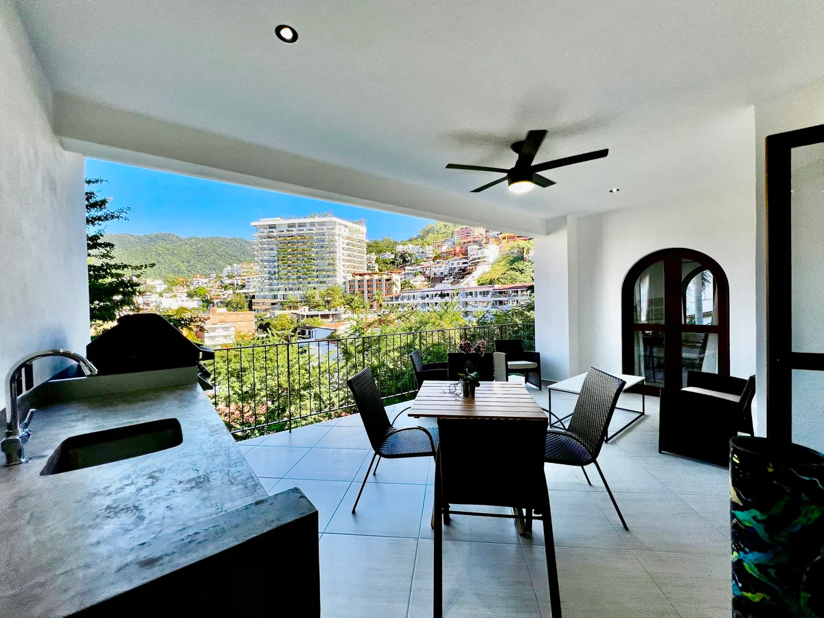 PVR-TUC-305 property photo 3