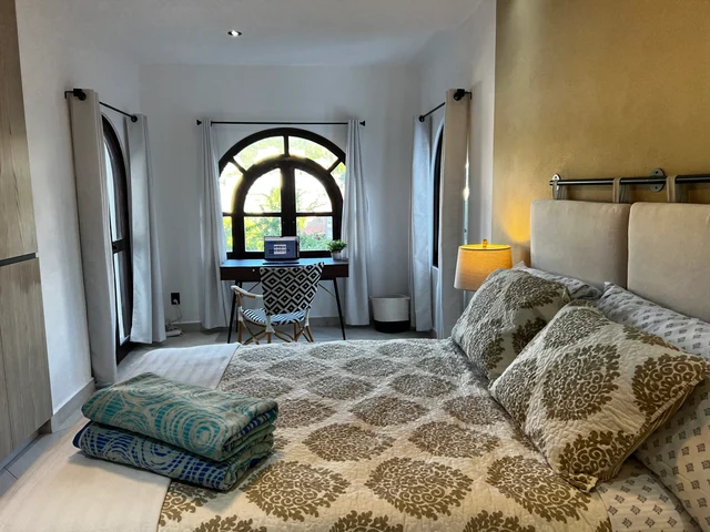 Bedroom 1 image 1
