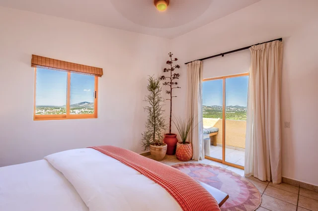 Secondary King Suite image 1